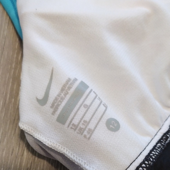 Nike Black and Teal Swimsuit - Picture 9 of 10
